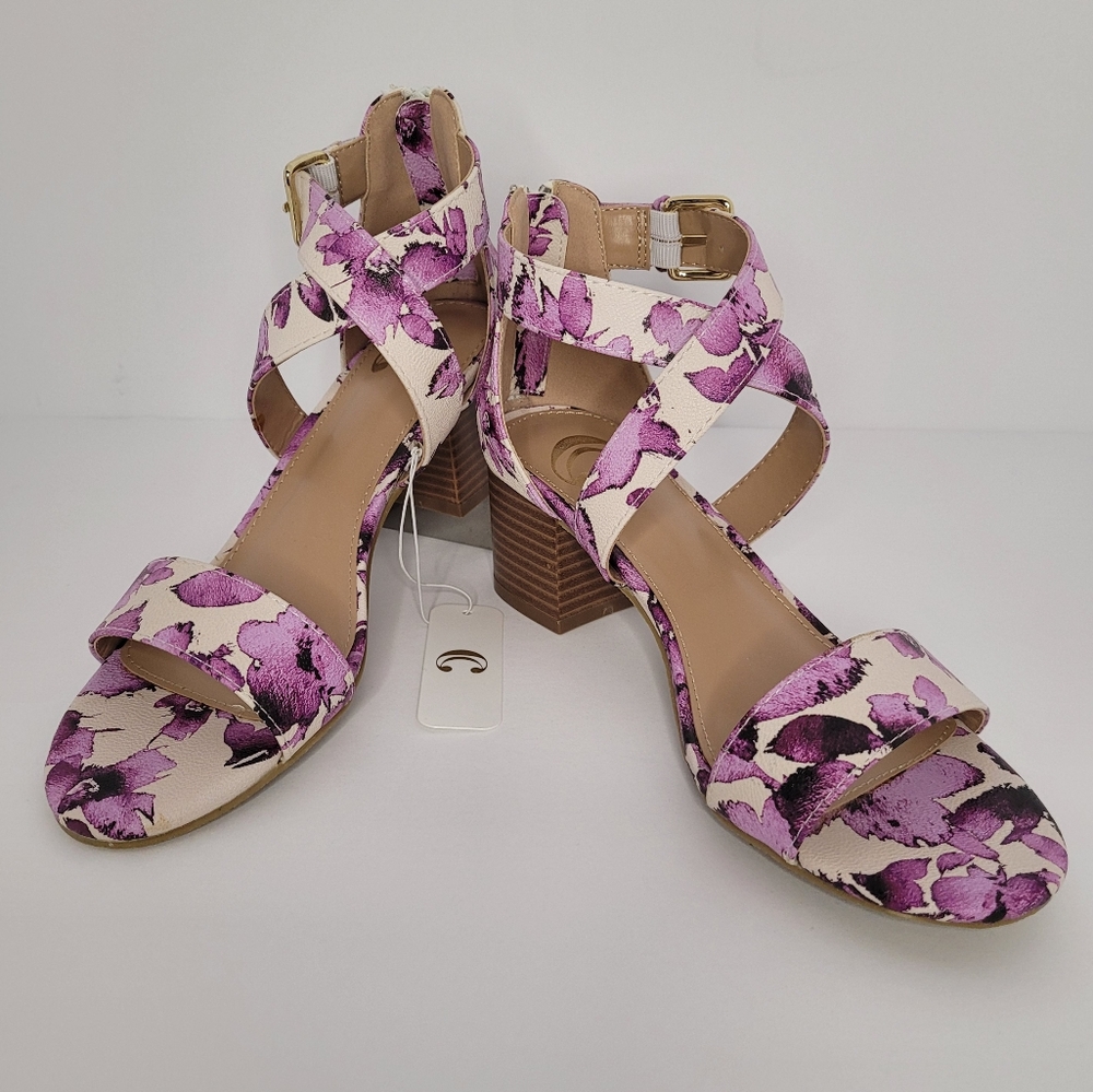 Charming Charlie Shades of Purple Floral Spring Sandles Block Heels NWT